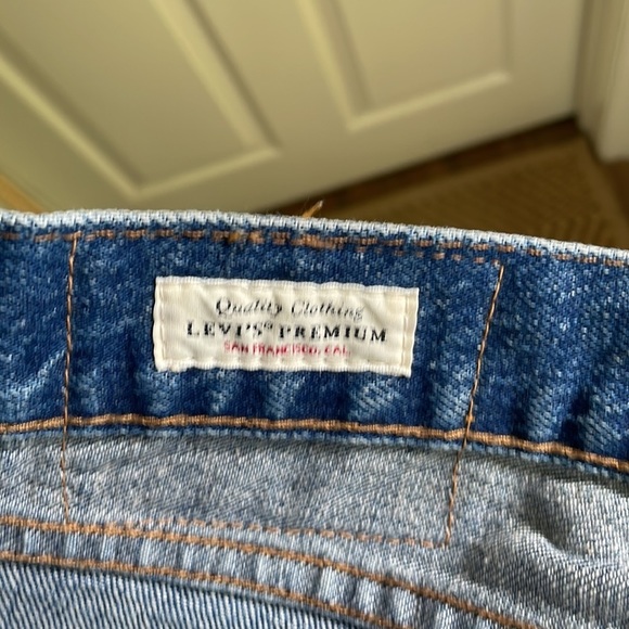 Levi's - 501 '93 - 90s Style - Med Wash - Straight Leg - 33x30 - Picture 11 of 12